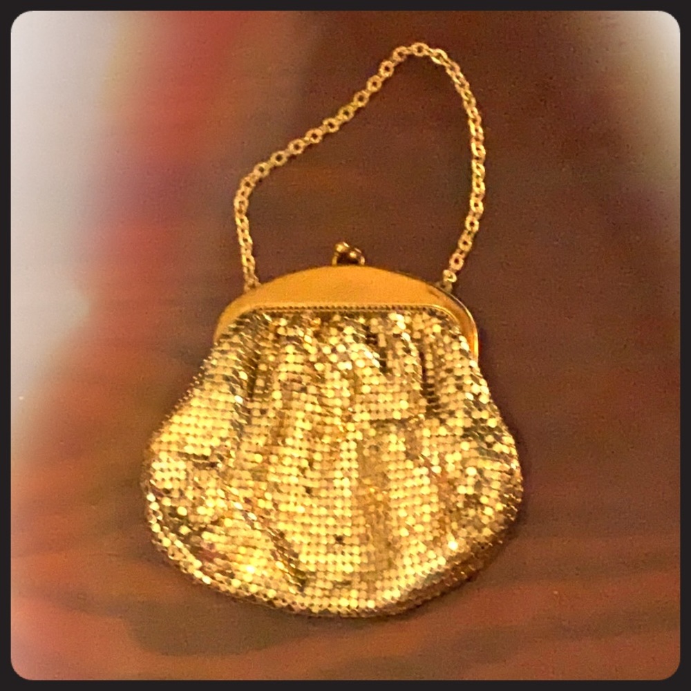 VINTAGE!! GOLD MESH #WHITTINGDAVIS very lux item!